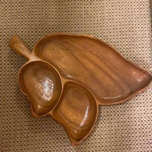 VTG, House Of Monkey-pod Leaf  Wood Made In Hawaii Dividen Serving Tray Crafted